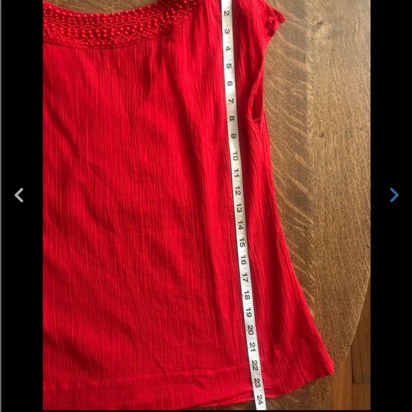 Banana Republic Red Beaded Split Cap Sleeve Blouse - Picture 6 of 6